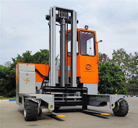 Electric Forklift - Multi Directional Forklifts _ Battery Operated Side ...