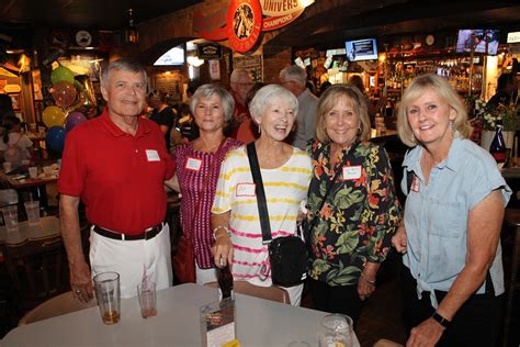 Class Reunion Highlights 的图像结果