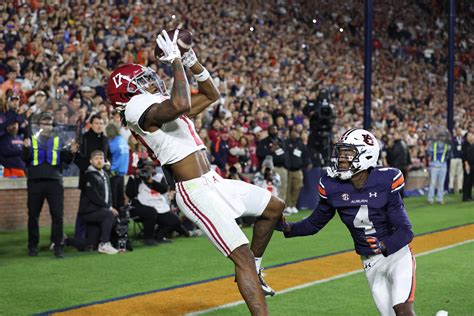 Alabama wins Iron Bowl over Auburn with miracle TD on fourth-and-goal