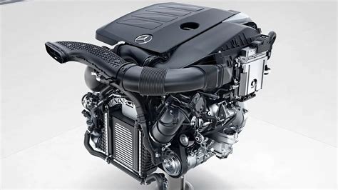 Mercedes-Benz returns to the straight six, debuts new I4 and V8 motors - Drive