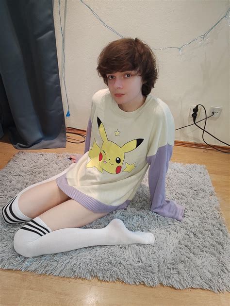 do u think I'm cute? : r/femboy