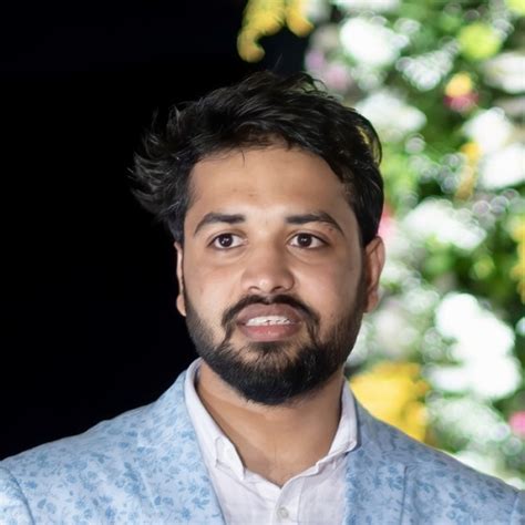 Vivek - Computer programming teacher - ₹1435/h