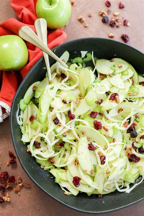 Easy Healthy Apple Fennel Salad | Cake 'n Knife