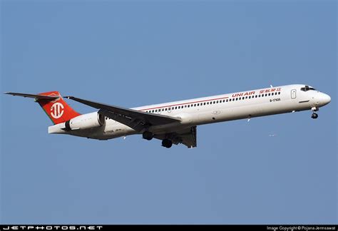 B-17926 | McDonnell Douglas MD-90-30 | Uni Air | Pojana Jermsawat ...