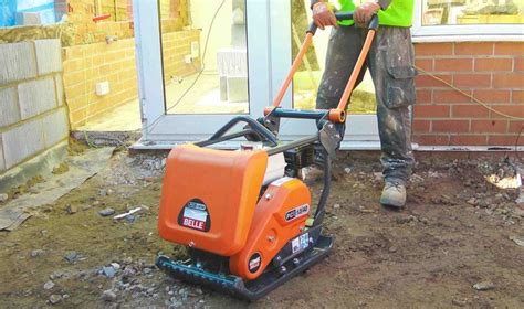 How to Use a Wacker Compactor 的图像结果