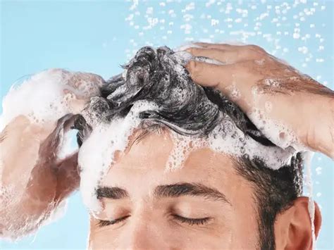 6 dermatology recommended tips to get rid of sticky, oily dandruff ...