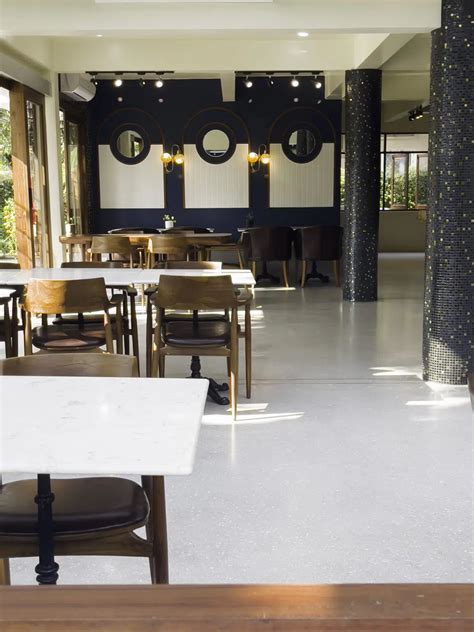 7 Ways Concrete Epoxy Floors Benefit Restaurants