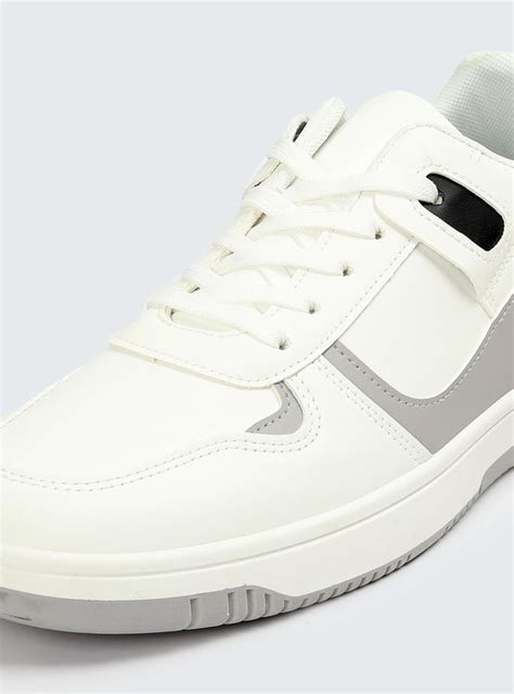 Buy Men Colourblocked Sneakers Online at just Rs. 1299.0 ...