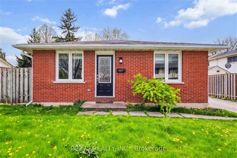 221 Admiral Drive, London East, ON N5V 1H9