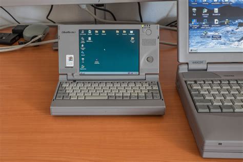 Toshiba Libretto 的图像结果