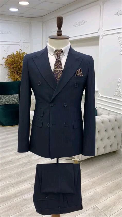 Navy Business Suit 的图像结果