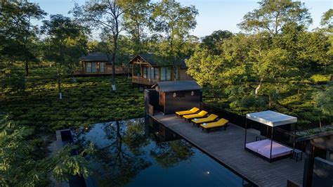 A new hotel set in a 19th-century estate spotlights life in Assam's tea ...