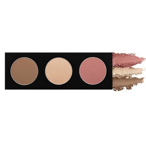 How to do basic makeup? Learn the essential techniques right here