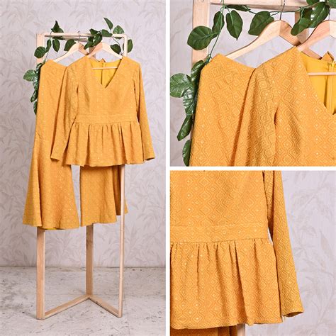 Smart and Stylish: Finding the Best Fabrics for Women's Workwear ...