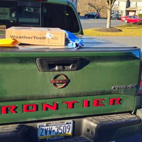 Alien Decal 的图像结果