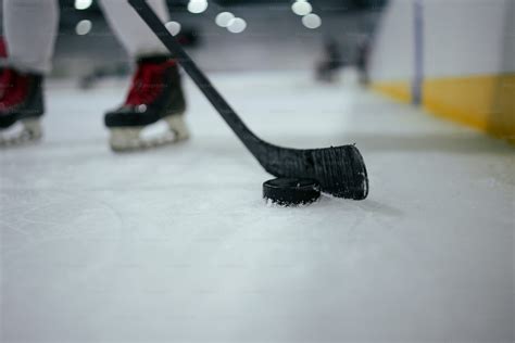 Hockey Stick and Puck 的图像结果