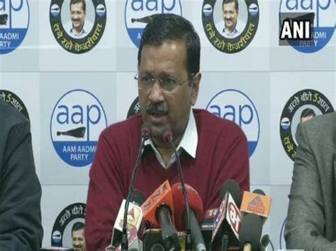 ECI issues notice to CM Arvind Kejriwal for violating MCC