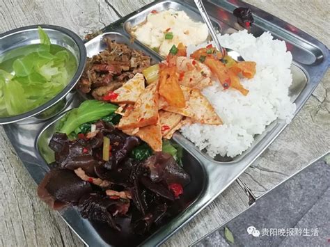贵阳十大小吃快餐店排行榜：丁家糯米饭上榜，瑞瑟公园上榜 - 手工客