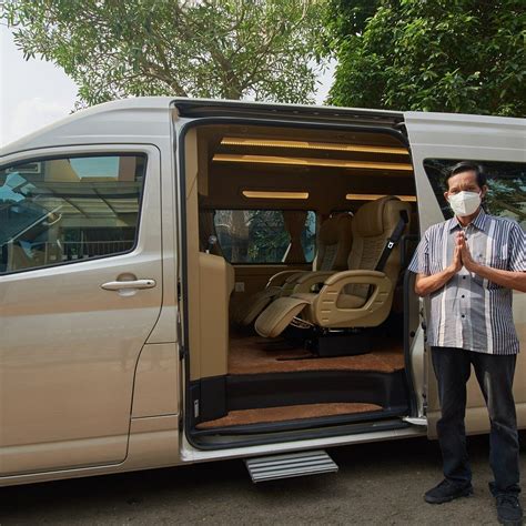 SHANGHAI PRIVATE TRANSFERS & LIMO SERVICES: AIRPORT, CRUISE PORT, HOTEL ...