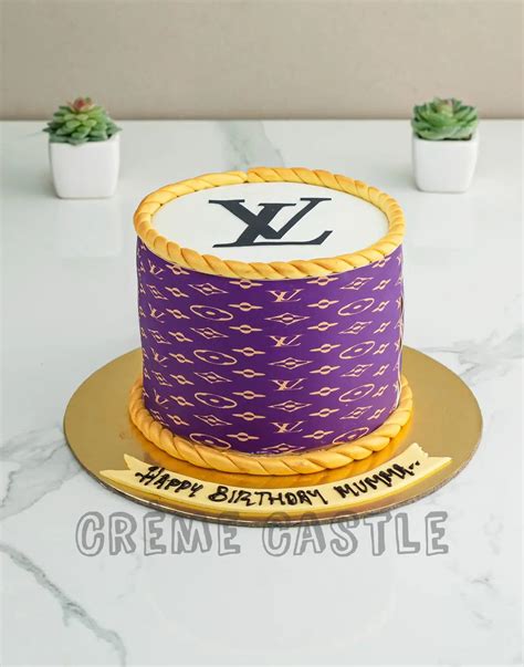 Louis Vuitton Cake - Creme Castle