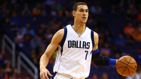 Reports: Dwight Powell, Dallas Mavericks agree to four-year contract