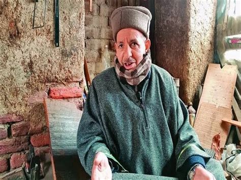 Kashmir's last santoor maker, Ghulam Muhammad conferred with Padma Shri
