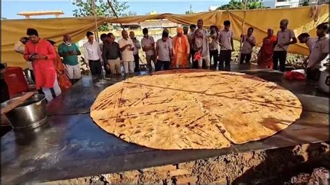Giant Roti Made With 171 Kilos Of Atta Sets New World Record In ...