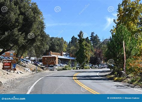 OAK GLEN, CALIFORNIA - 10 OCT 2021: Oak Tree Mountain Established 50 ...