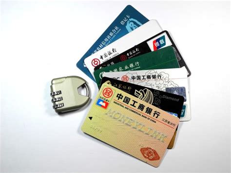 外国人信用卡怎么办理流程