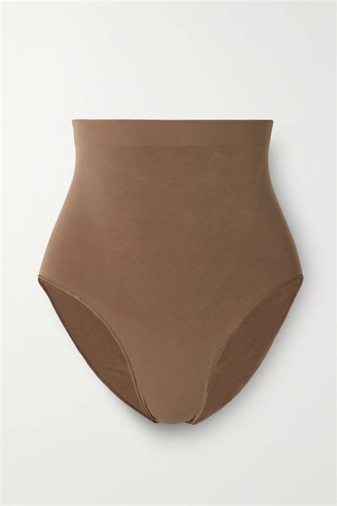 Skims Shapewear Where to Buy 的图像结果