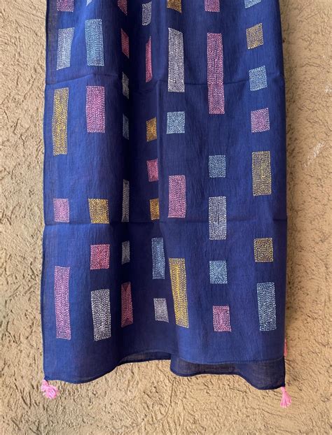 Buy Colour Block Stole- Indigo Online - Ciceroni