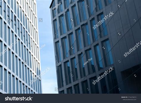 Skyscraper Side View 的图像结果