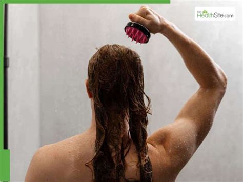 7 Reasons Why You Must Shower Daily In Summer