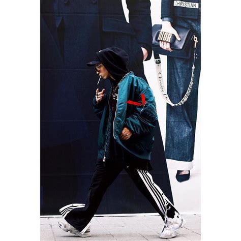 Instagram post by VETEMENTS • Oct 13, 2017 at 9:40am UTC | Mens fashion ...