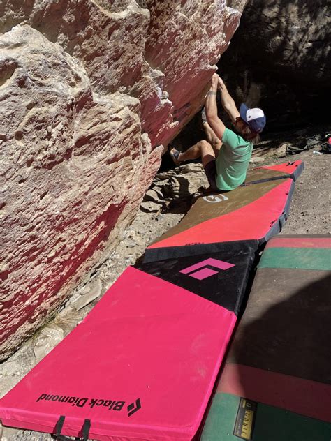 Bouldering A Crash Pad at Jean Begaye blog