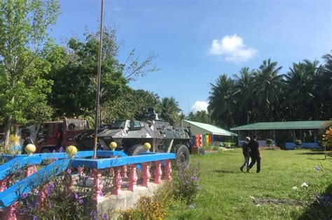 TINGNAN: Tangkeng pandigma sa labas ng paaralan sa Cotabato | ABS-CBN News