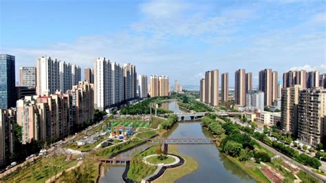 中国水利水电第八工程局有限公司 图片新闻 九江项目十里河生态景观改造工程竣工