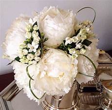 fiori di giugno vita da fiori un bouquet romantico per una dolce sposa fiori di giugno vita da fiori un bouquet romantico per una dolce sposa