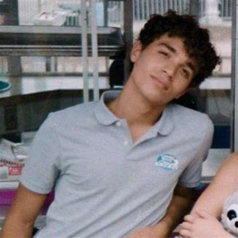 Pin by valerie 💌 on tsitp | Cameron, Cute lightskinned boys, Celebrity ...