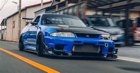 Here's What Made The Nissan Skyline R33 So Awesome