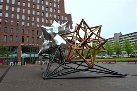 Frank Stella | Biography, Art, Paintings, Protractor Series, Stars, & Facts | Britannica