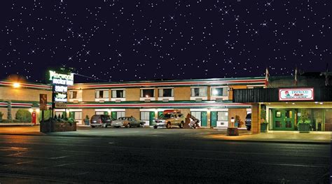 PINEWOOD MOTOR INN (Espanola, Ontario) - Motel Reviews, Photos, Rate ...