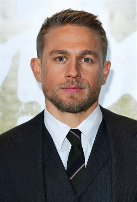 Charlie Hunnam Kurze Haare Charlie Hunnam: Das Herz Eines Rockers
