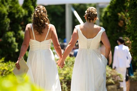 Same-Sex Marriage UK: Over 1,400 Gay Weddings Three Months After New ...