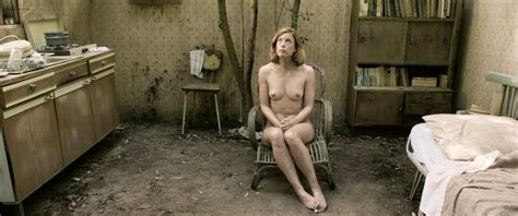 Ariane Schluter Nude