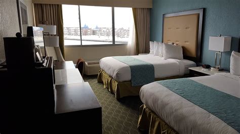 WYNDHAM GARDEN KENOSHA HARBORSIDE - Hotel Reviews, Photos, Rate ...