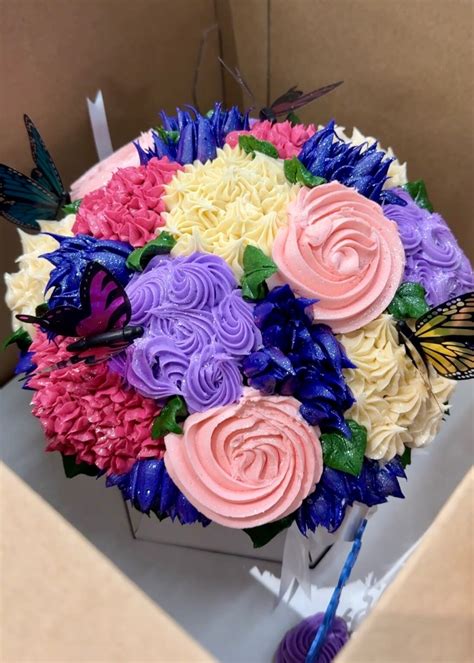 Mind Blowing $20 Secret Cupcake Bouquet from Walmart - LORAfied