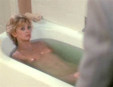 Goldie Hawn Porn Pix In Bathtub