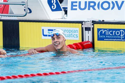 17岁超新星波波维奇游出46秒86，尘封13年的百米自由泳世界纪录被刷新_东方体育