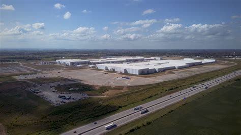 Ford to convert KY battery plant for energy storage business ...